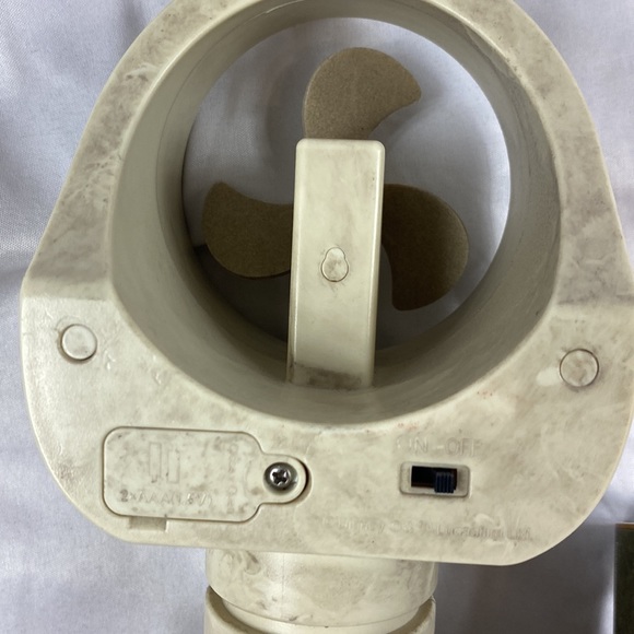 Star Wars Galaxy’s Edge Personal Misting Fan - Picture 7 of 10